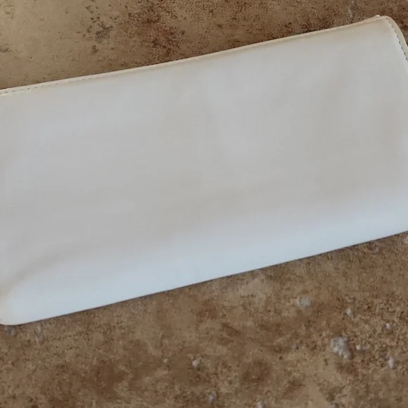 LONGCHAMP White Leather Wallet with Embossed Logo - Picture 4 of 16